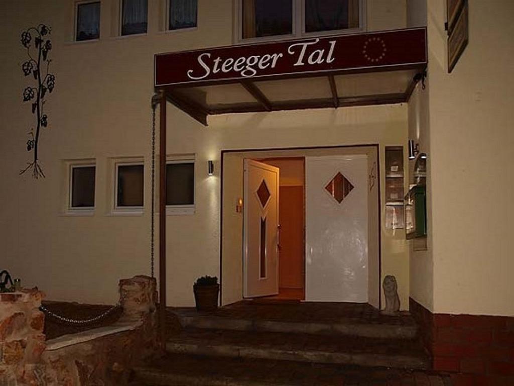 Готель Steeger Tal Бахарах Номер фото